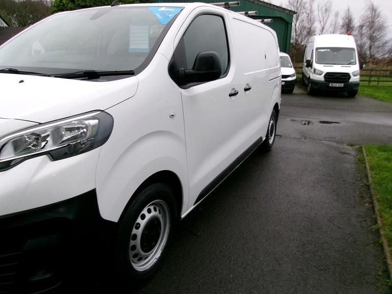 Used Peugeot Expert Premium 2022 White Van