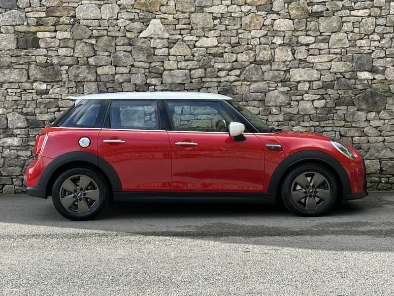 Used Mini Cooper S Classic 192 HP (141 kW) 2021 Red Hatchback