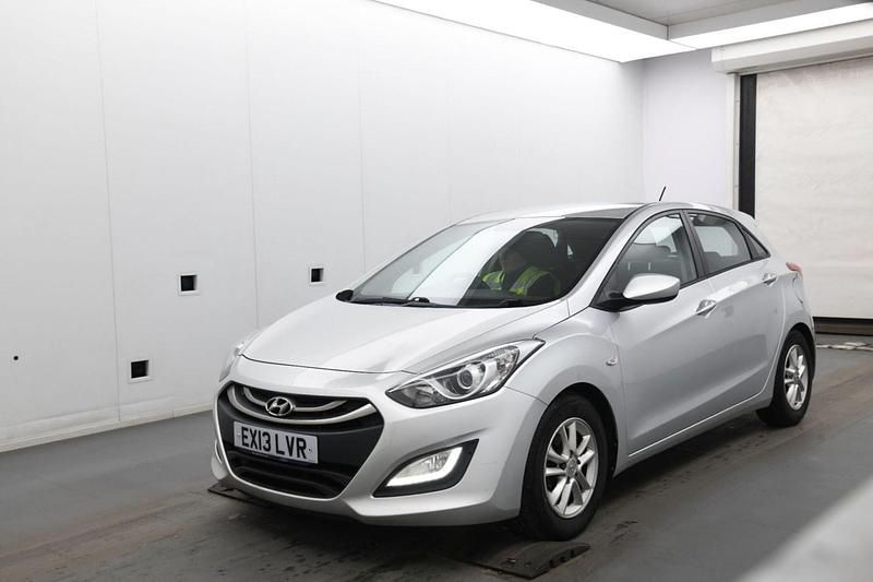 Used Hyundai i30 Active 100 HP (73 kW) 2013 Silver Hatchback