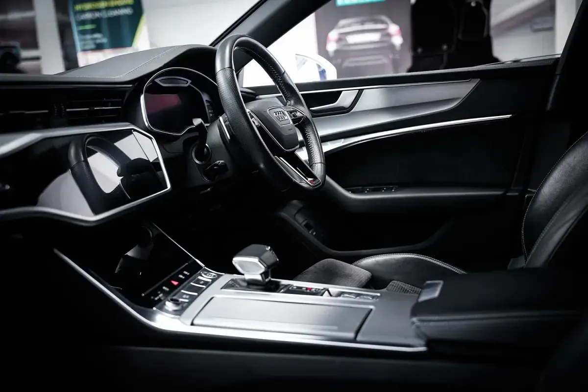 Used Audi A7 Sportback S-Line 231 HP (169 kW) 2019 White Hatchback