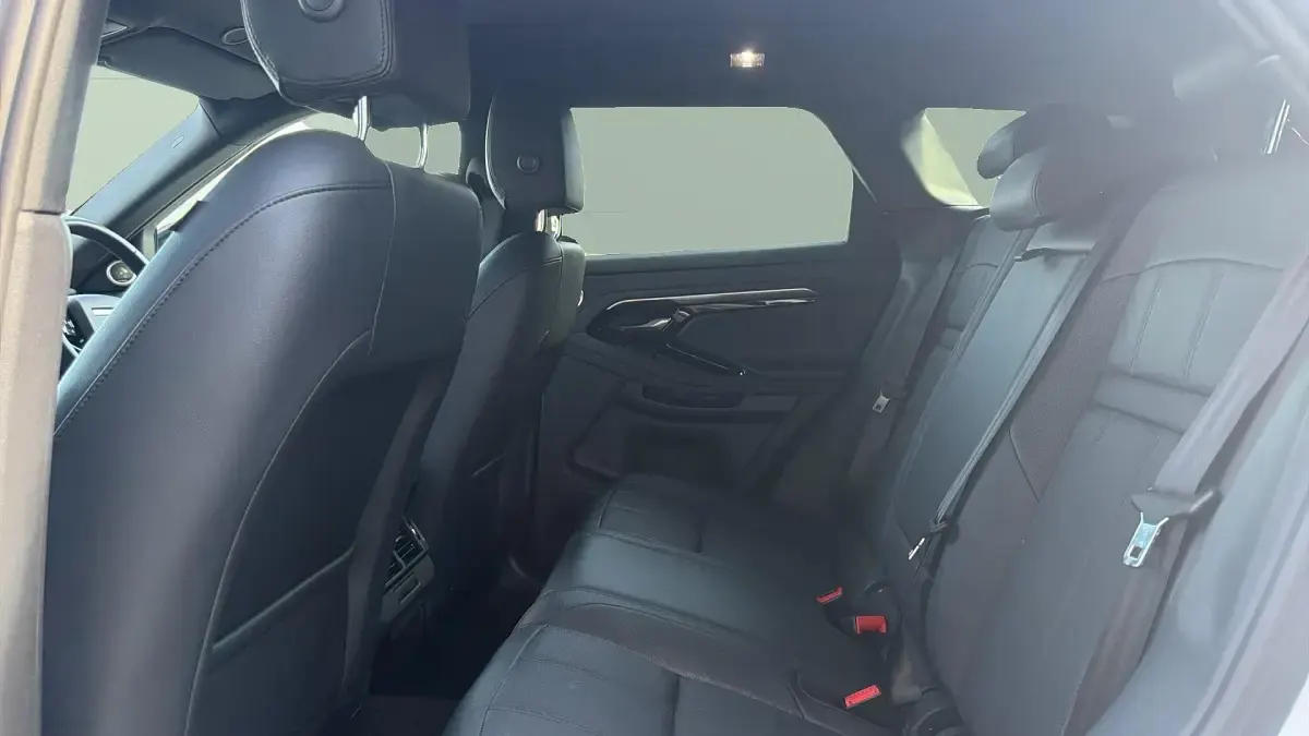 Used Land Rover Range Rover evoque 207 HP (152 kW) 2023 White SUV