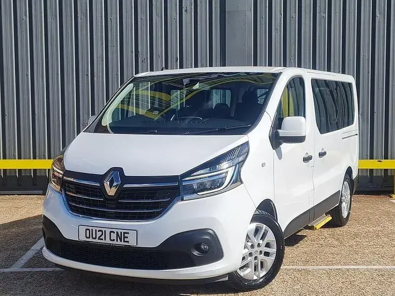 Used Renault Trafic 2021 White MPV