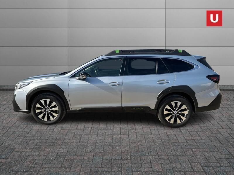 Begagnad Subaru Outback 169 HK (124 kW) 2022 Silver SUV