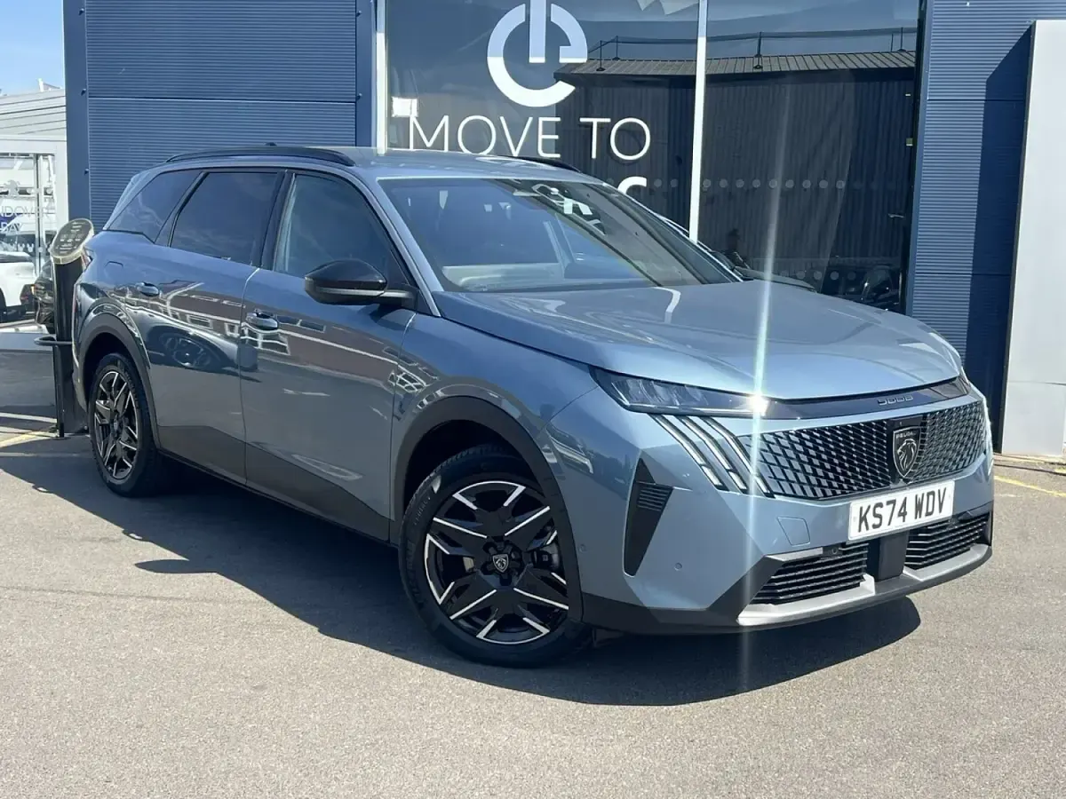 Used Peugeot 5008 Allure 2024 Blue SUV