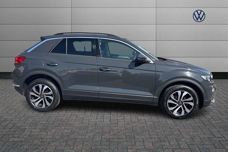 Used VW T-Roc Active 110 HP (80 kW) 2022 Grey SUV