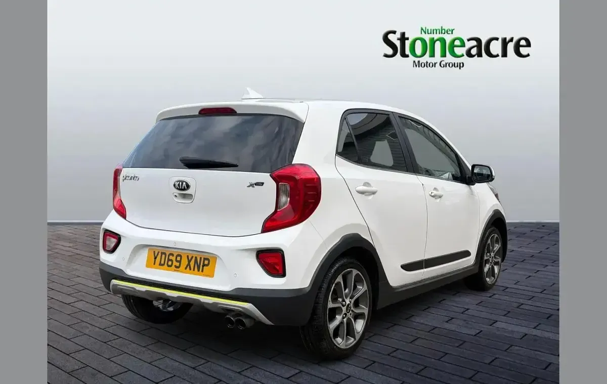 Used Kia Picanto X-Line 83 HP (61 kW) 2019 White Hatchback