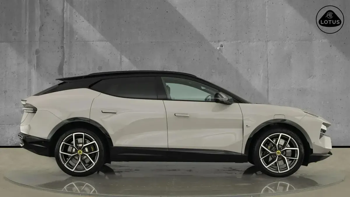 Used Lotus Eletre 450 kW (612 HP) 2025 Grey SUV
