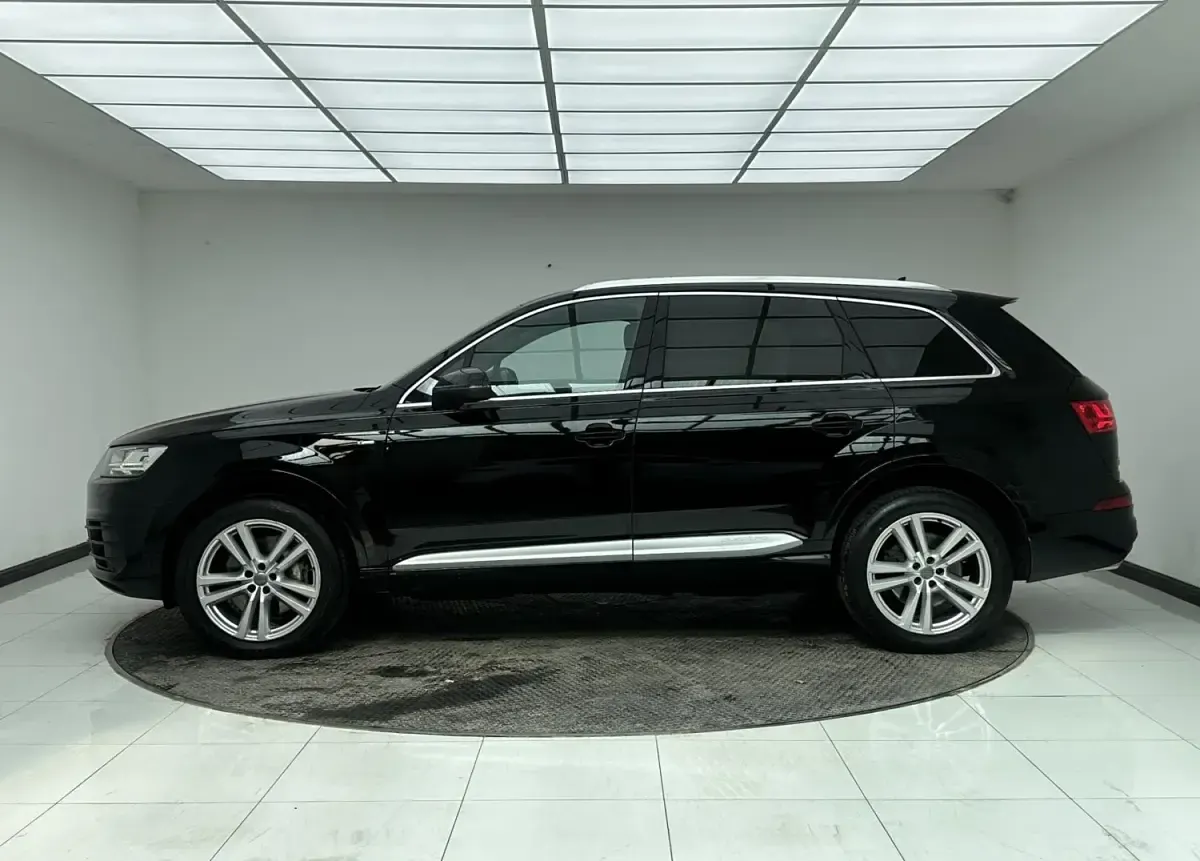 Begagnad Audi Q7 S-Line 218 HK (160 kW) 2016 Svart SUV
