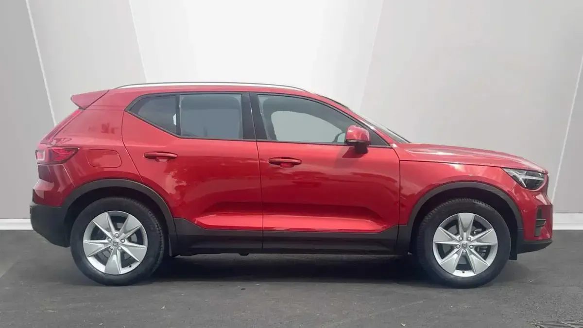Used Volvo XC40 Core 161 HP (118 kW) 2023 SUV