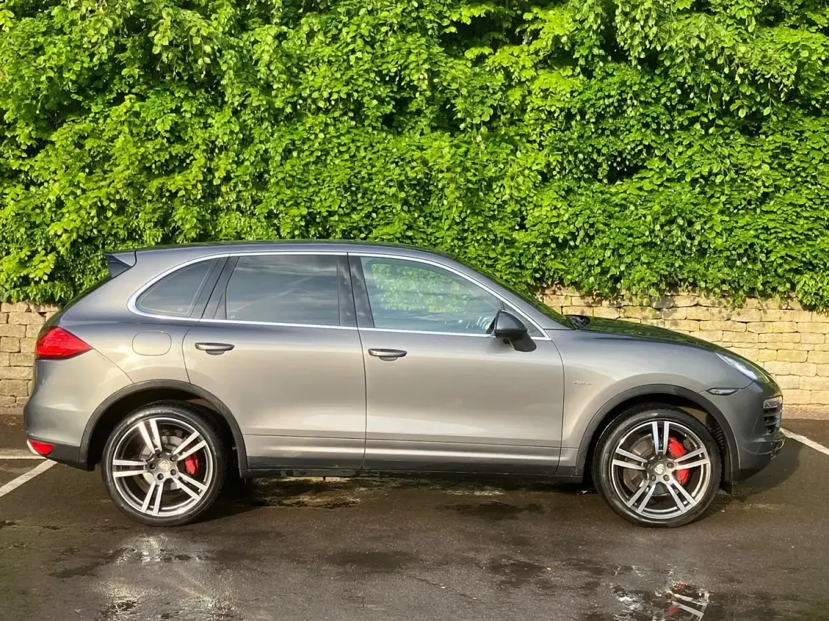 Używany Porsche Cayenne 245 KM (180 kW) 2013 Szary SUV