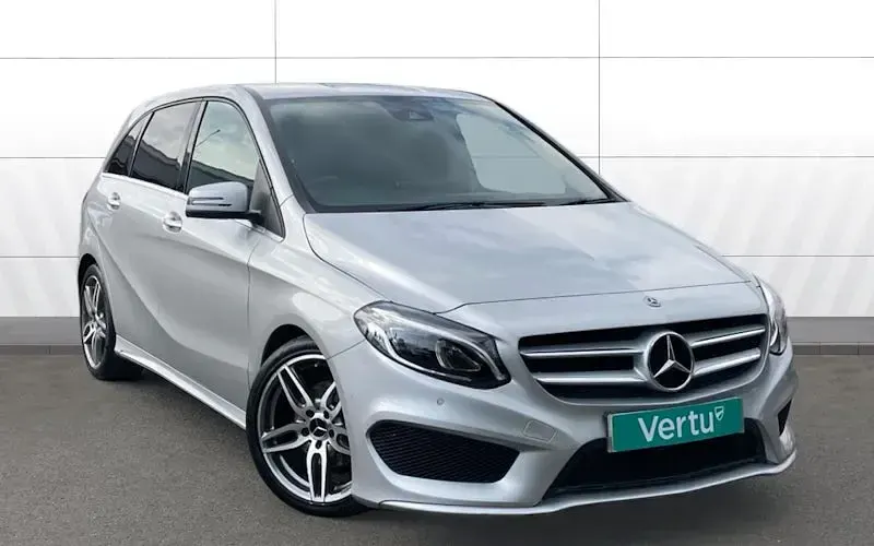 Begagnad Mercedes B180 AMG Line Premium 109 HK (80 kW) 2018 Minibuss
