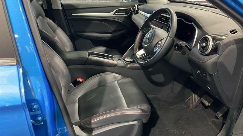 Used MG ZS Trophy 114 kW (156 HP) 2023 Blue SUV