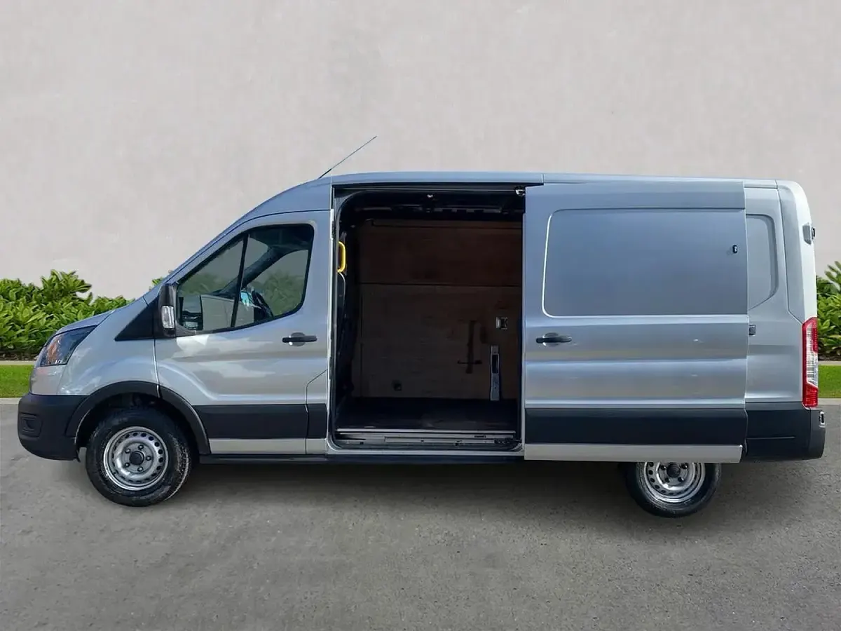 Used Ford Transit S 170 HP (125 kW) 2023 Silver Van