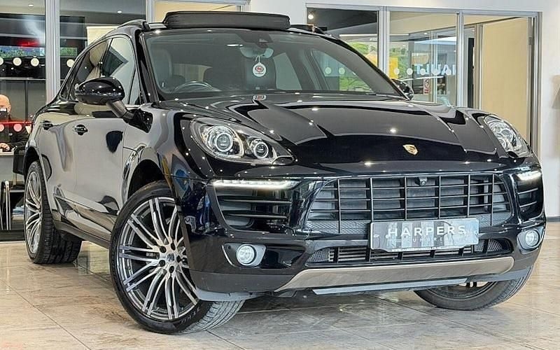 Used 2017 Porsche Macan S SUV | £22,995 (Fair price) - Image 1/4