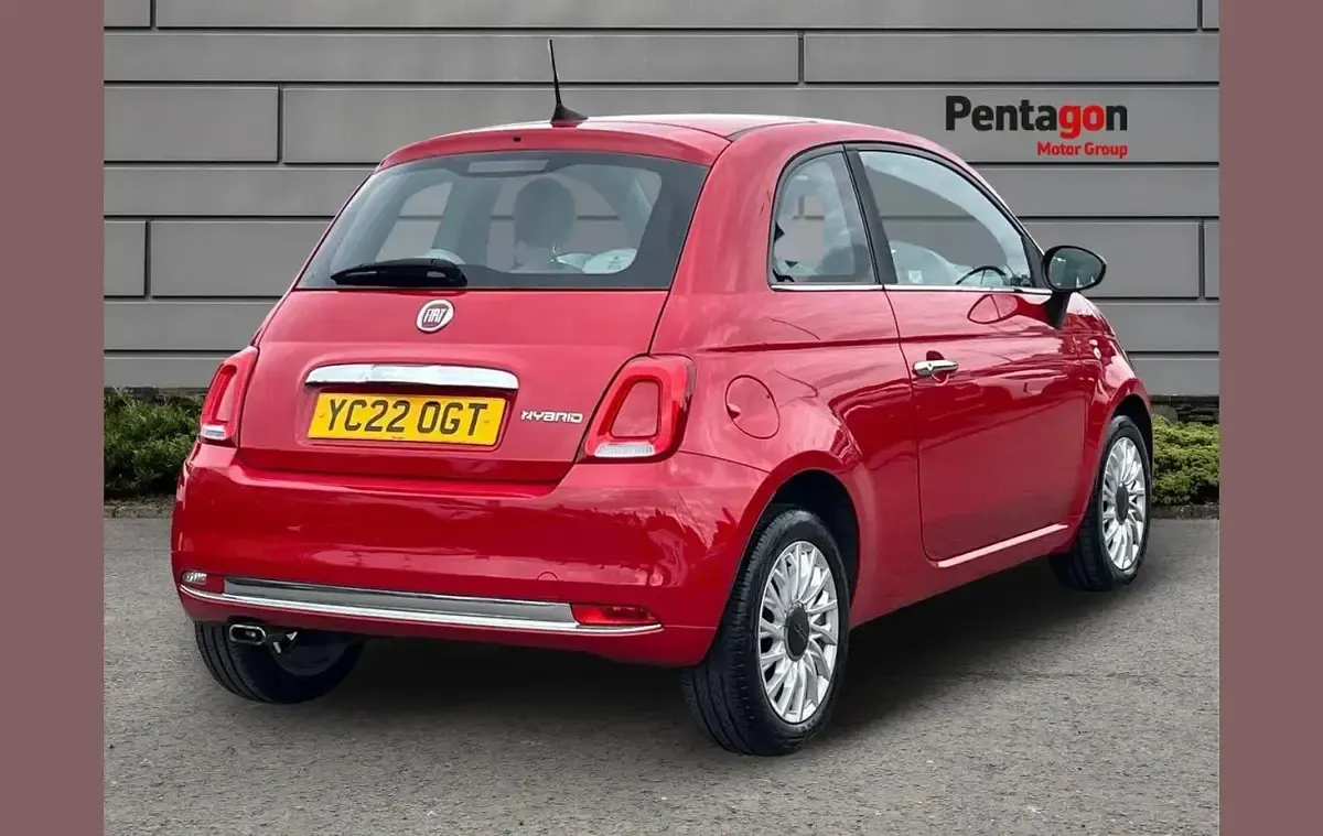 Used Fiat 500 Dolcevita 68 HP (50 kW) 2022 Red Hatchback