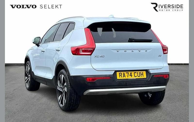 Usado Volvo XC40 Ultra 161 CV (118 kW) 2025 Azul SUV