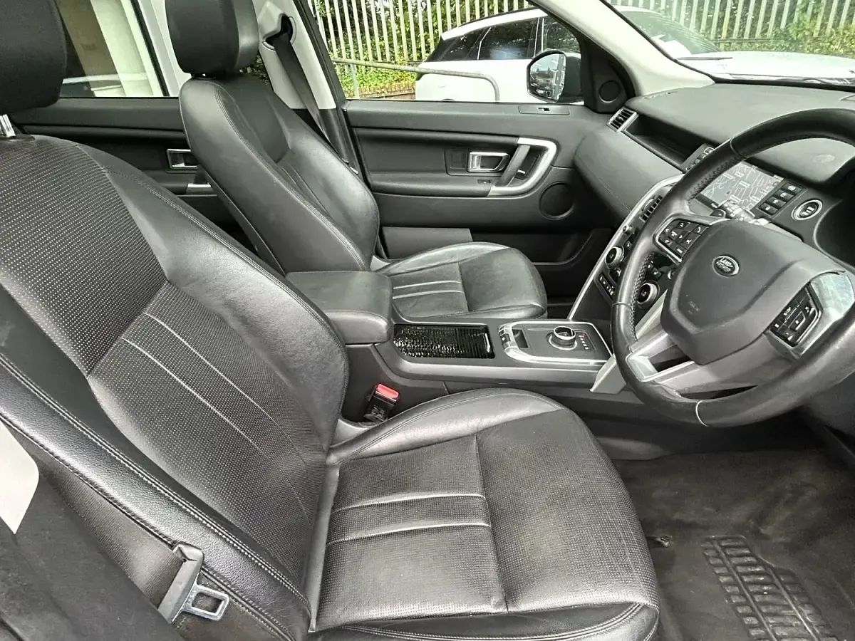 Used Land Rover Discovery Sport HSE 2017 Black SUV