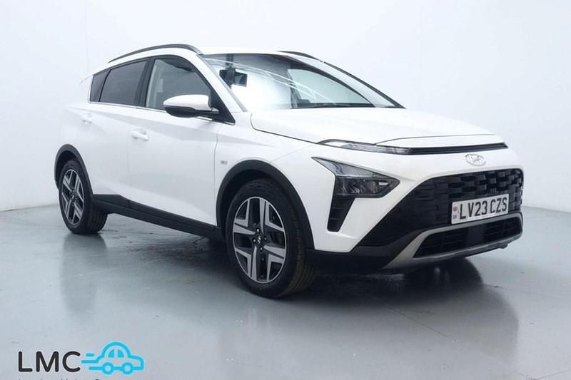 Used Hyundai Bayon Premium 100 HP (73 kW) 2023 White SUV