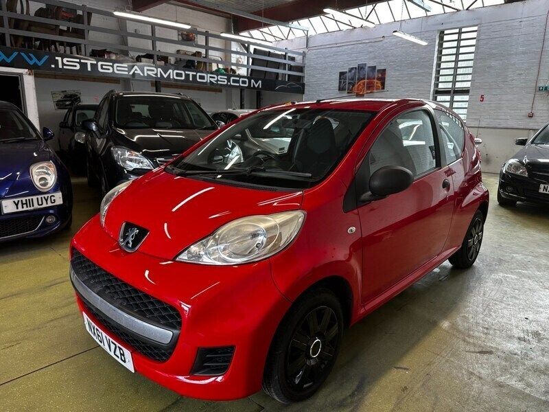 Red Used 2011 Peugeot 107 Hatchback | £2,475 (Fair price) - Image 1/4