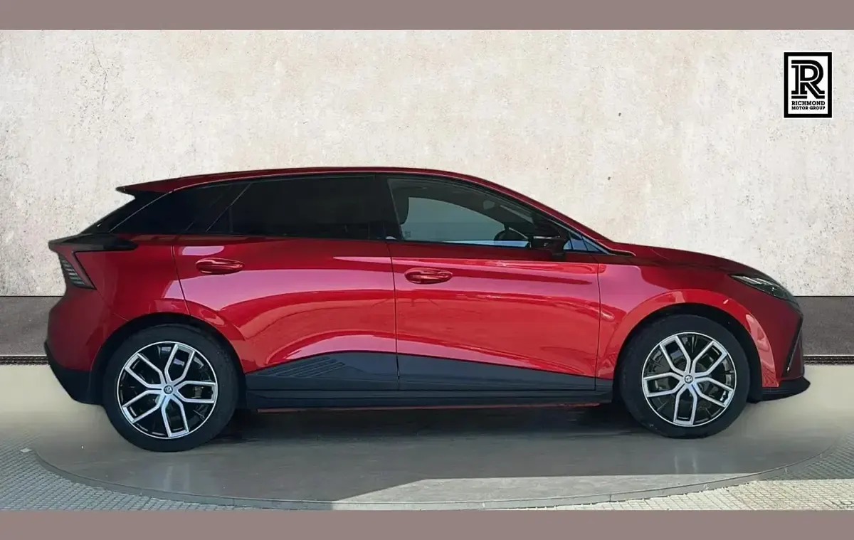 Used MG MG4 EV Trophy 147 kW (200 HP) 2023 Red Hatchback