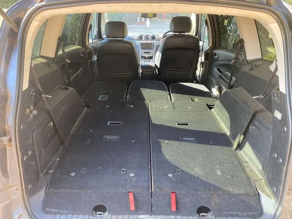 Used Ford S-MAX Titanium 138 HP (101 kW) 2009 Grey MPV
