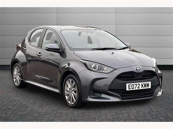 Used 2022 Toyota Yaris Hatchback | £15,991 (Good price) - Image 1/3