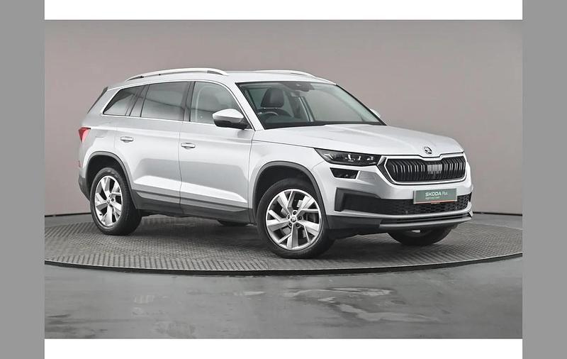 Brilliant silver metallic Used 2021 Skoda Kodiaq SE L SUV | £24,449 (Fair price) - Image 1/4