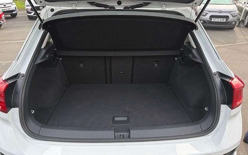 Used VW T-Roc SE 150 HP (110 kW) 2021 SUV