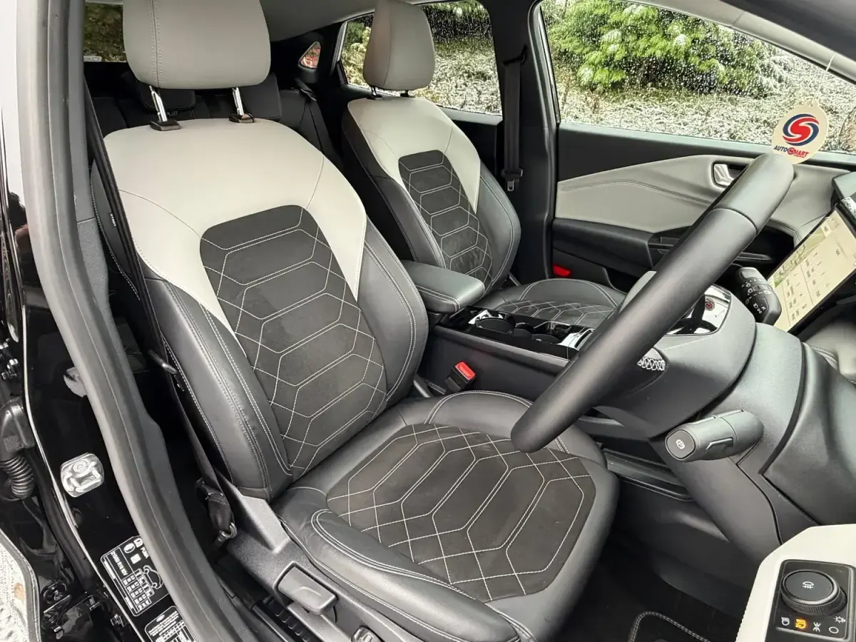 Usado Ford Puma Premium 122 kW (167 CV) 2025 Negro SUV