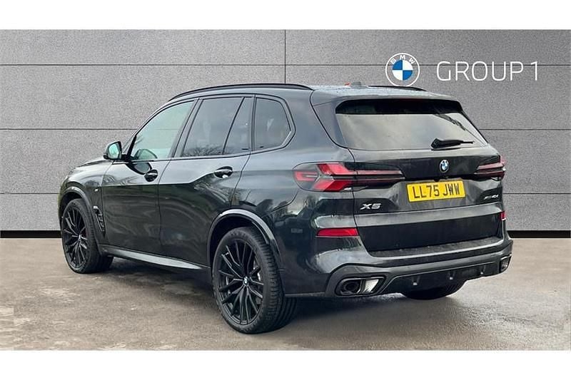 Used BMW X5 M Sport 352 HP (258 kW) 2025 Black sapphire metallic paint SUV