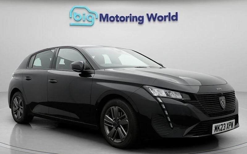 Used Peugeot 308 Active Premium 131 HP (96 kW) 2023 Black Hatchback