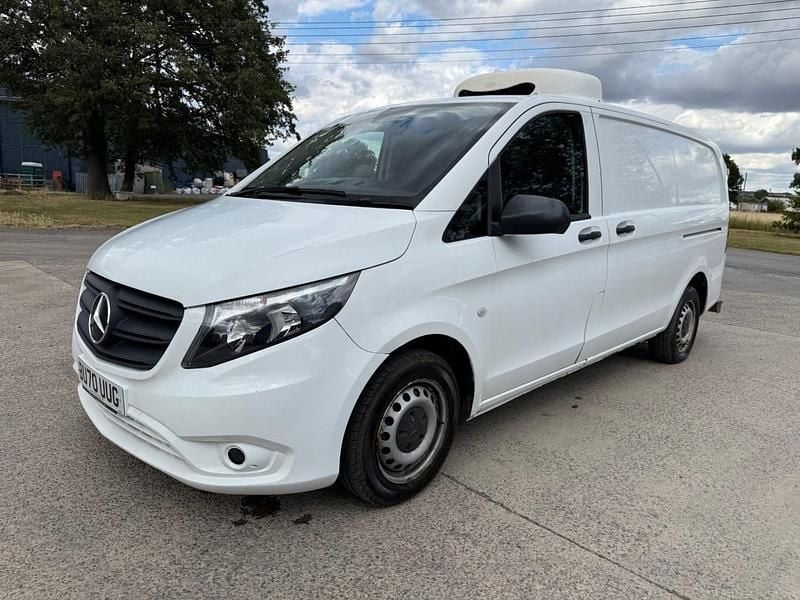 Used Mercedes Vito Progressive 102 HP (75 kW) 2020 White Van