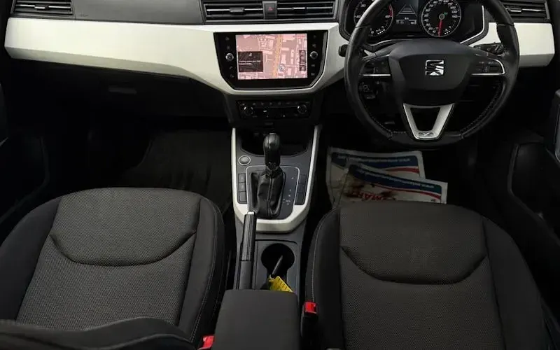 Used Seat Arona XCELLENCE 95 HP (69 kW) 2018 Blue SUV