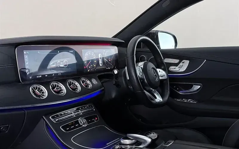 Used Mercedes E220 AMG line 194 HP (142 kW) 2019 Red Coupe