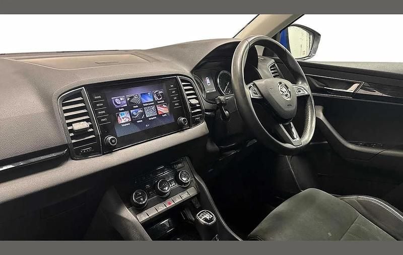 Used Skoda Karoq SE L 147 HP (108 kW) 2019 Energy blue SUV