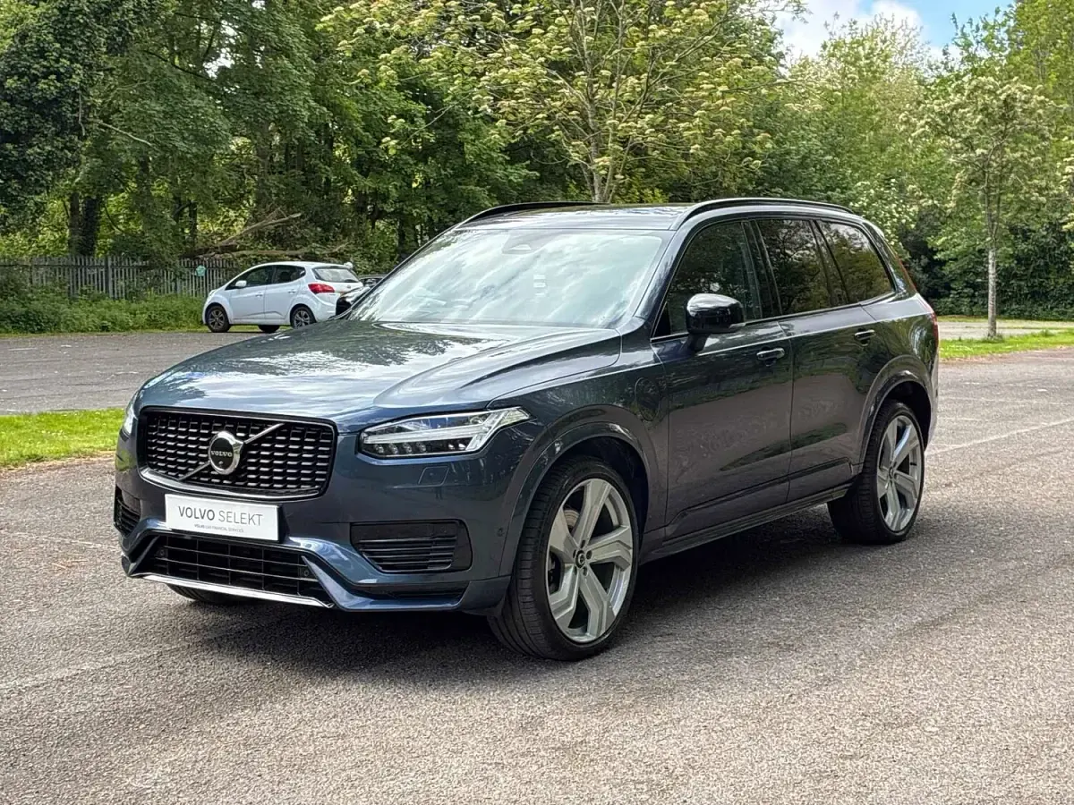Used Volvo XC90 Ultimate 2023 Blue SUV