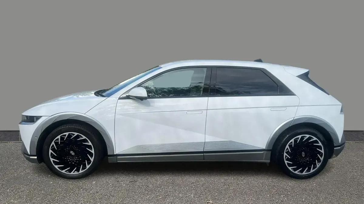 Used Hyundai Ioniq Ultimate 224 kW (305 HP) 2022 White Hatchback