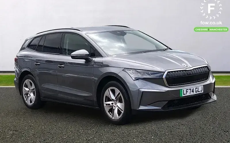 Used Skoda Enyaq iV Loft 125 kW (170 HP) 2024 SUV