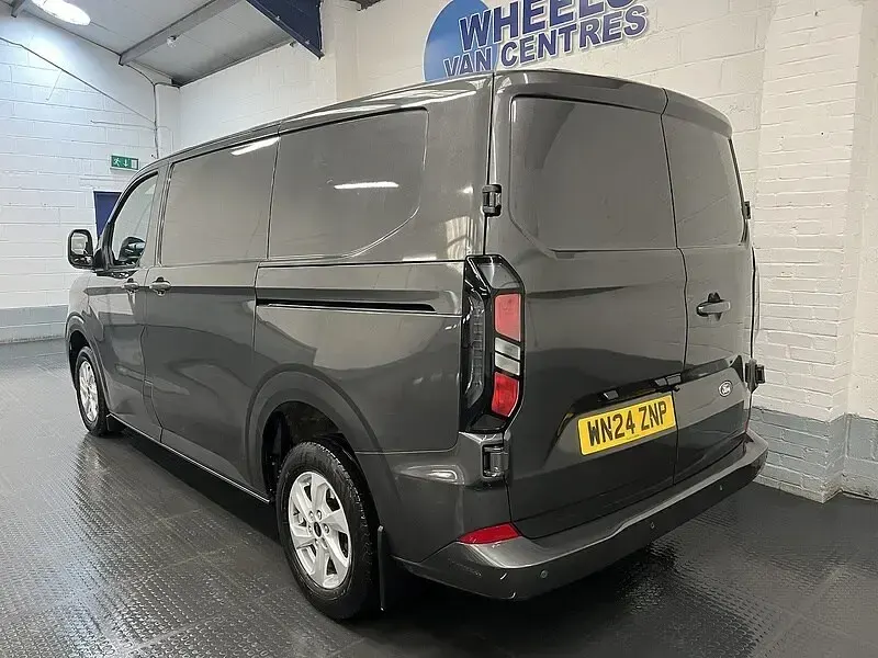Used Ford Transit Custom Limited 136 HP (100 kW) 2024 Grey Van