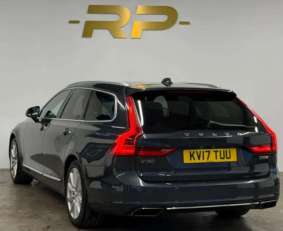 Used Volvo V90 Inscription 231 HP (169 kW) 2017 Grey Estate