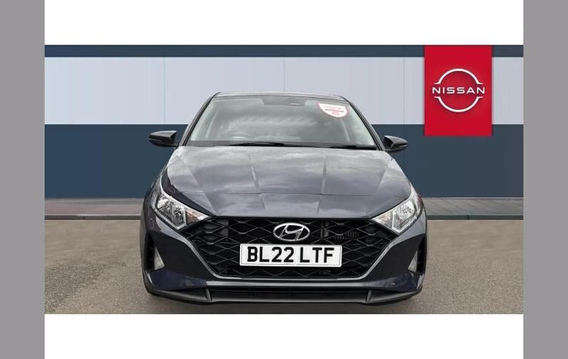 Used Hyundai i20 SE 99 HP (72 kW) 2022 Grey Hatchback