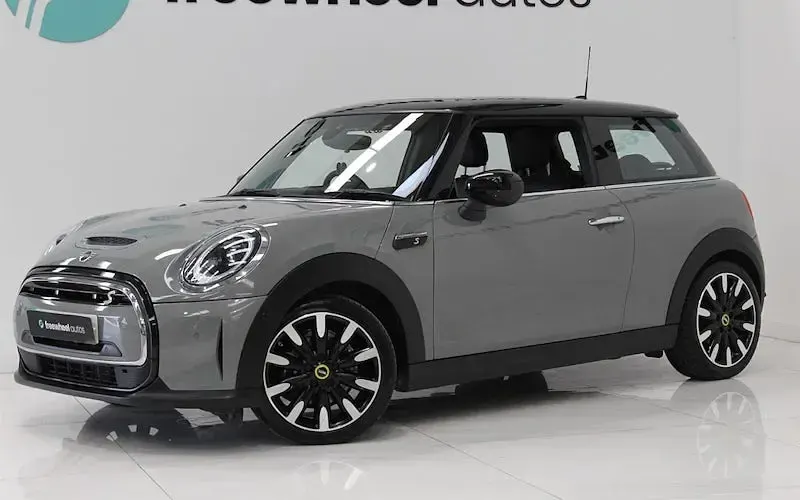 Used Mini Cooper S Level 3 135 kW (184 HP) 2023 Hatchback