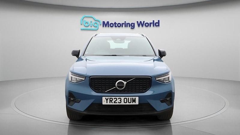 Used Volvo XC40 Plus 211 HP (155 kW) 2023 Blue SUV