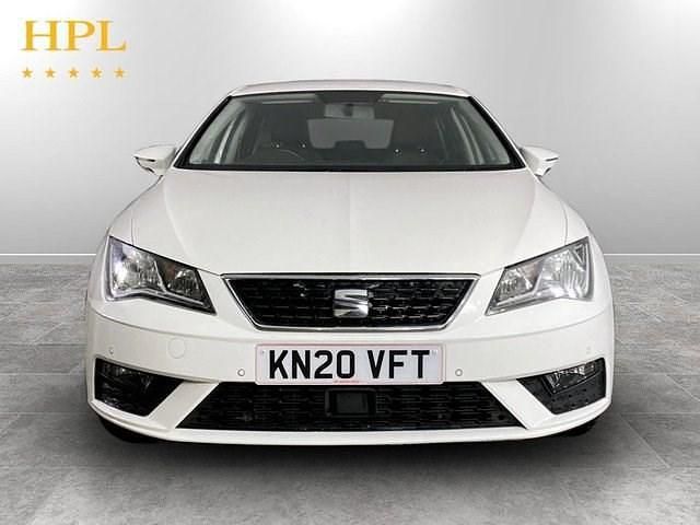 Begagnad Seat Leon SE Dynamic 115 HK (84 kW) 2020 Vit Halvkombi