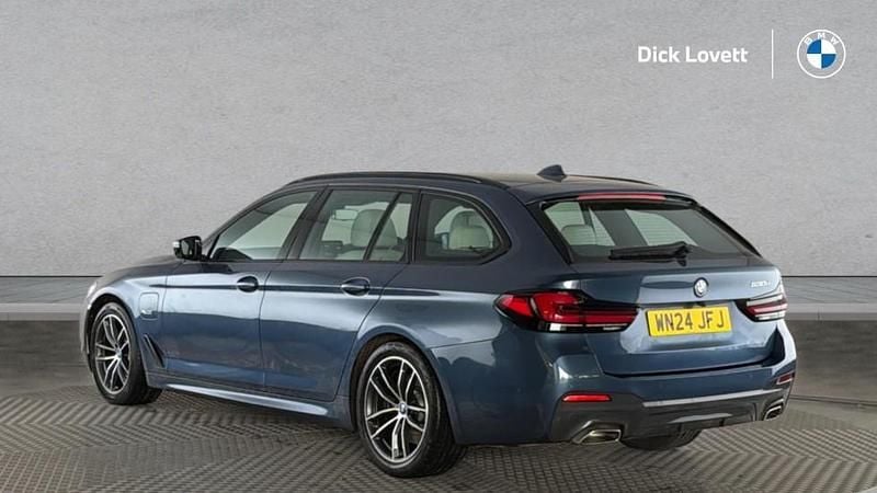 Used BMW 530e M Sport 288 HP (211 kW) 2024 Blue Estate