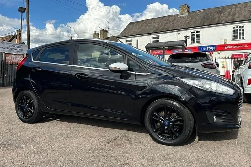 Black Used 2016 Ford Fiesta Zetec Hatchback | £5,250 (Fair price) - Image 1/1