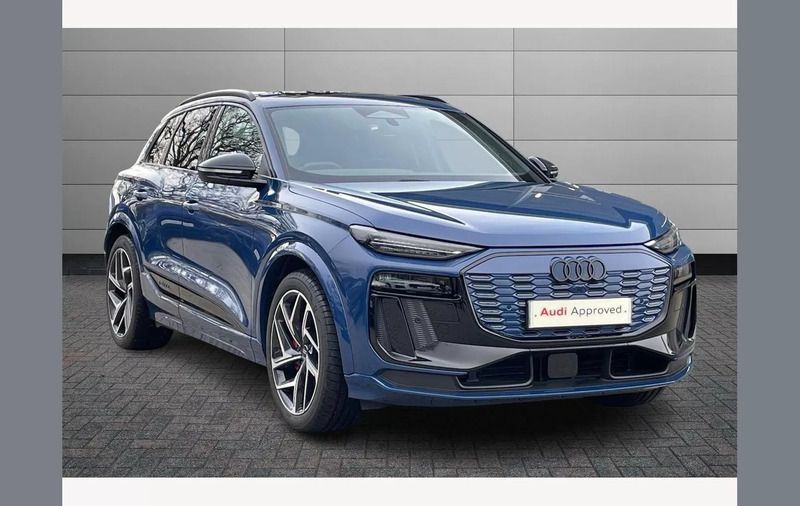 Blue Used 2024 Audi Q6 e-tron Advanced SUV | £64,990 (Fair price) - Image 1/4