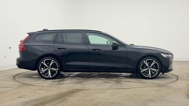 Used Volvo V60 Plus 197 HP (144 kW) 2025 Black Estate