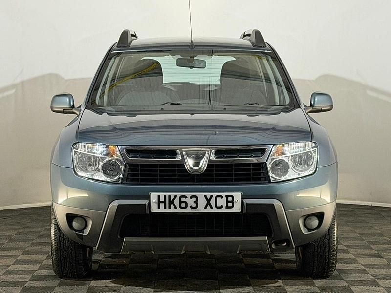 Used Dacia Duster Lauréate 110 HP (80 kW) 2014 Grey Hatchback
