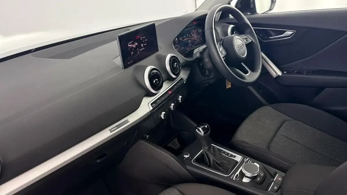 Usado Audi Q2 Sport 150 CV (110 kW) 2024 Negro SUV